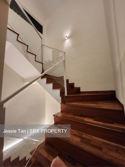 Apollo Gardens (D16), Terrace #537253841